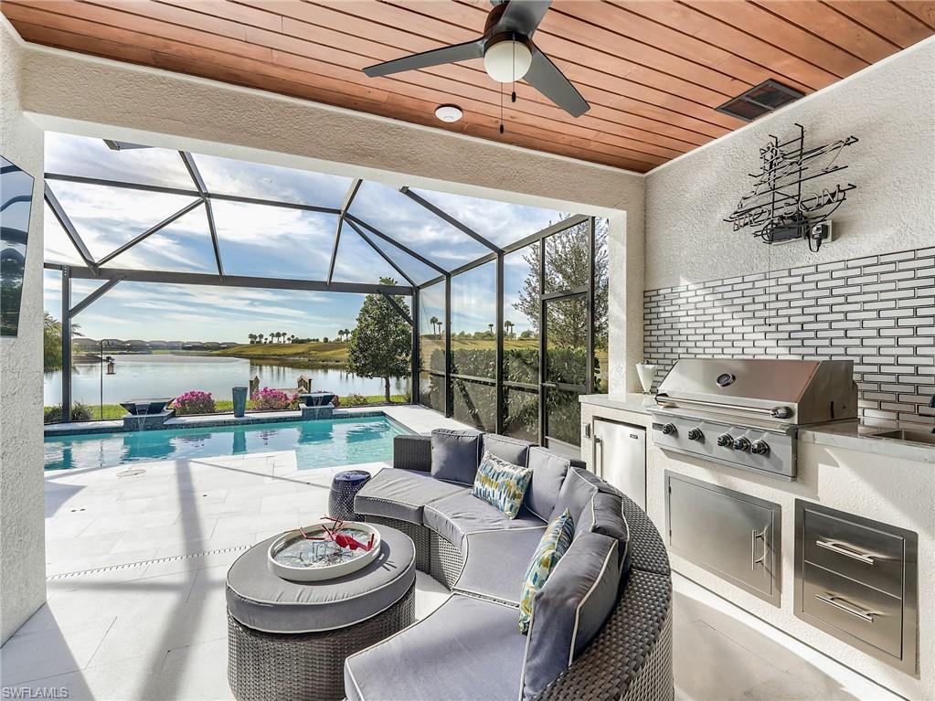 ESPLANADE LAKE CLUB - Residential