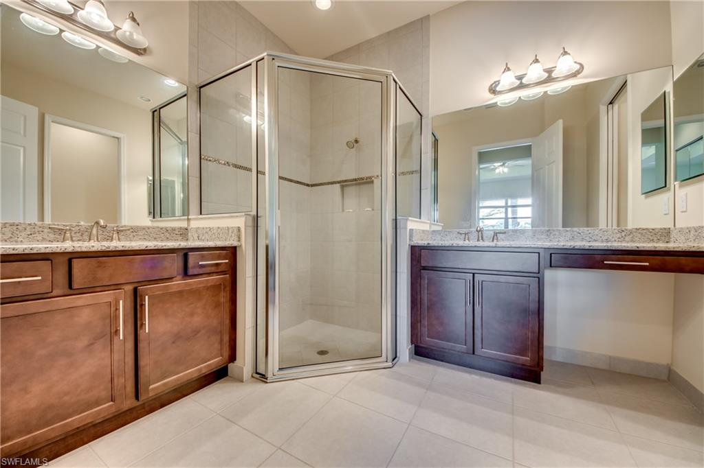 MARINA BAY - Residential