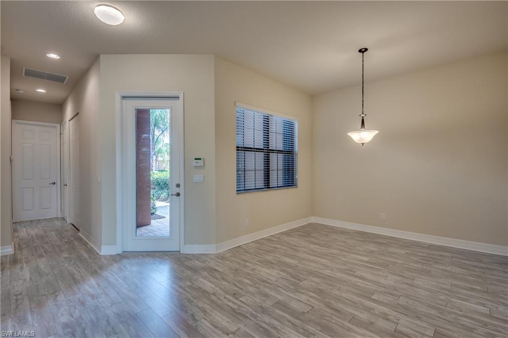 MARINA BAY - Residential