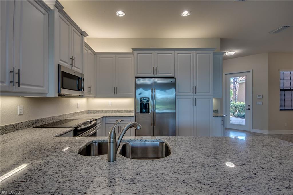 MARINA BAY - Residential