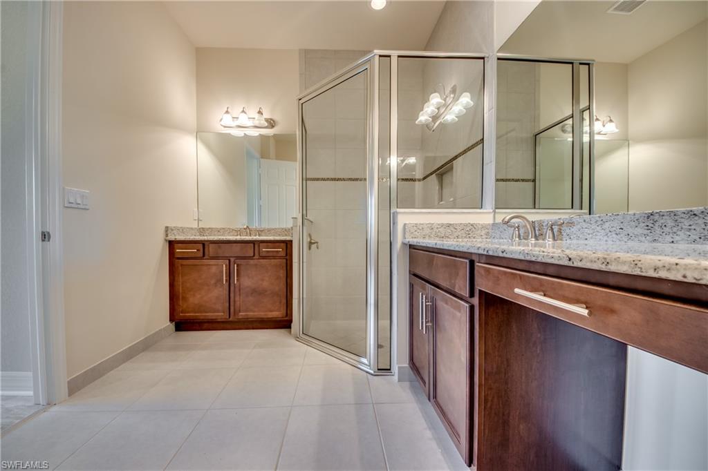 MARINA BAY - Residential