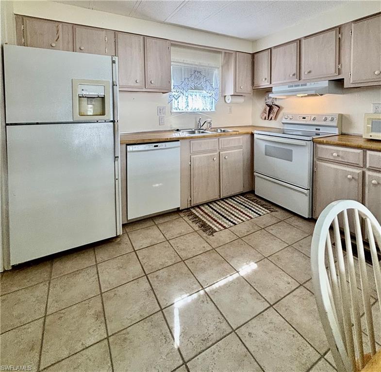 FOREST PARK MOBILE HOME - Residential