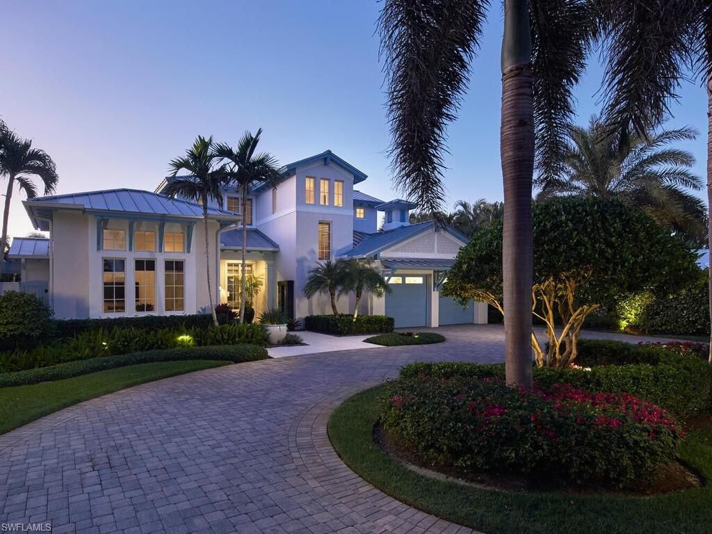 Photo of 631 Broad CT N, NAPLES, FL 34102 (MLS # 224097135)