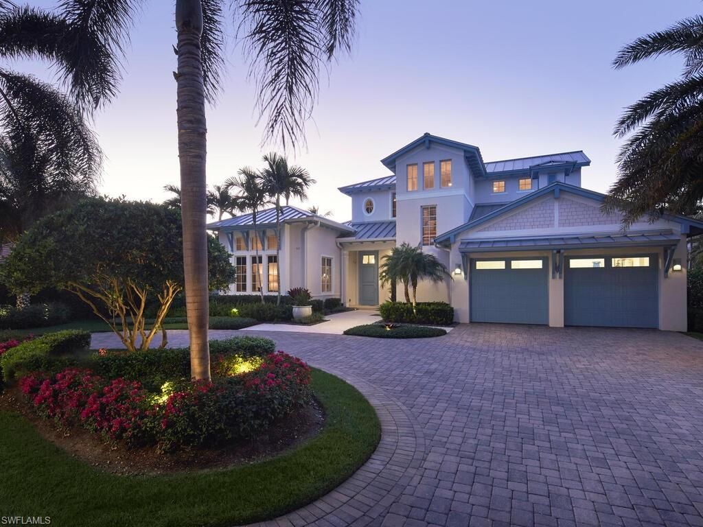 Photo of 631 Broad CT N, NAPLES, FL 34102 (MLS # 224097135)