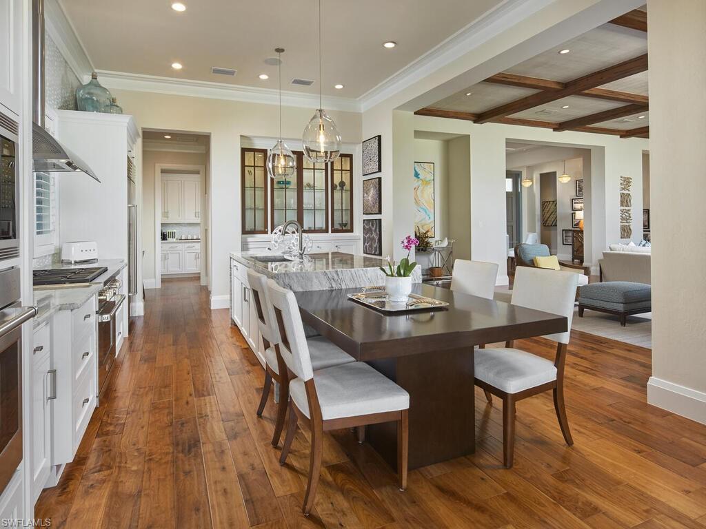 OLDE NAPLES - Residential