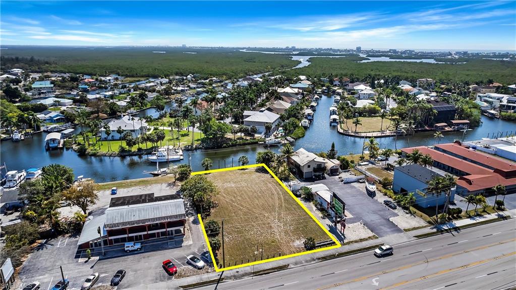 TIP TOP ISLES - Land