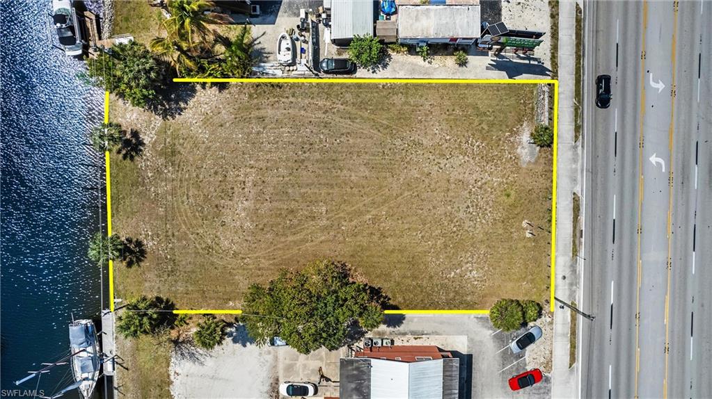 TIP TOP ISLES - Land