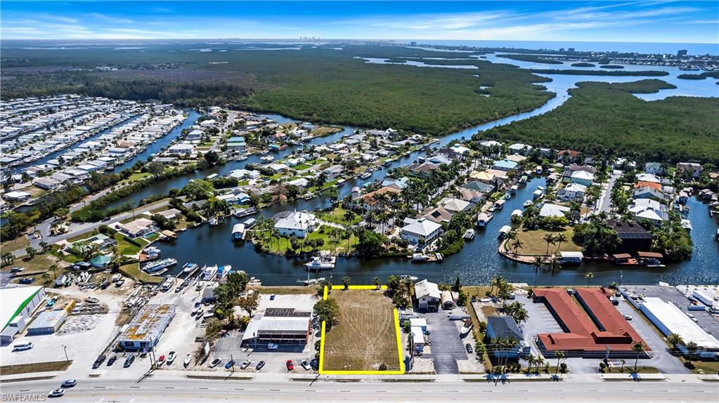 TIP TOP ISLES - Land