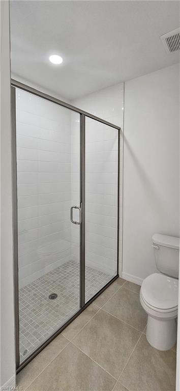 WHISPERING LAKES - Residential