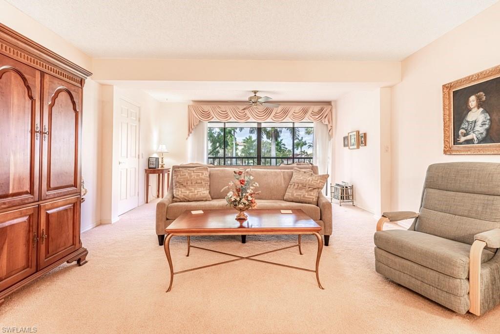 SEVEN LAKES - Residential