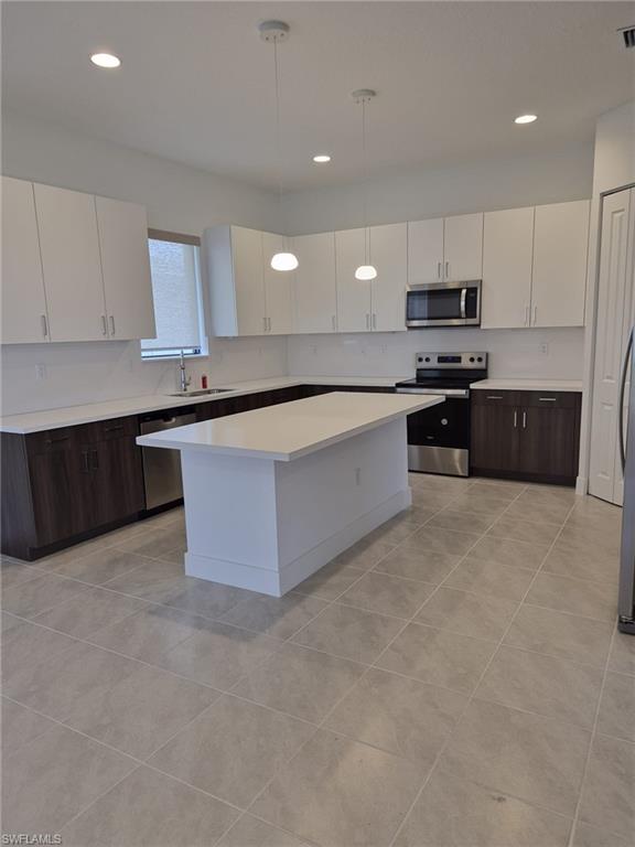 Properties 5114 Penella AVE