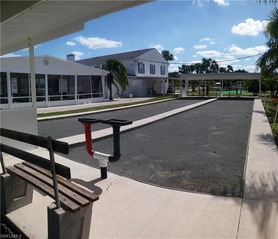 CARRIAGE VILLAGE - Residential