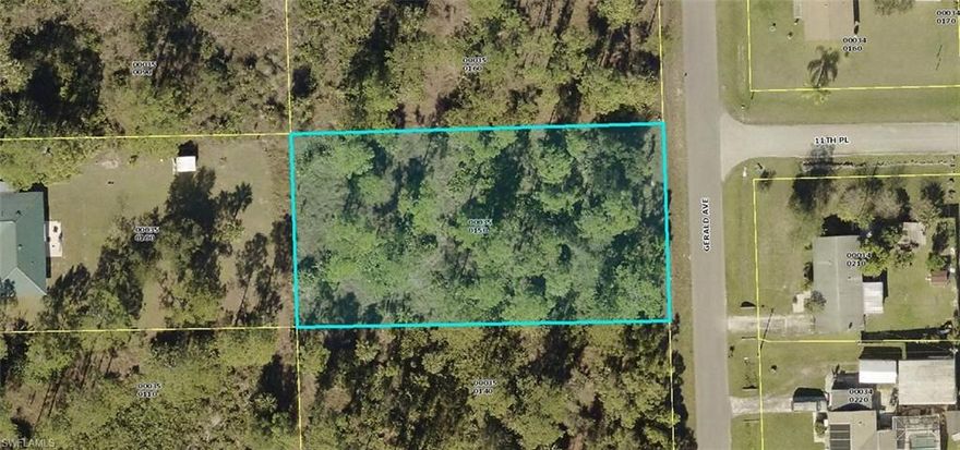 Located on Gerald between 11th and 12th Street, across the street from homes. Central water is available in the area.