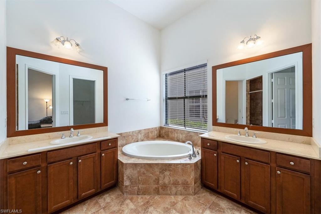 MAPLE RIDGE - Residential