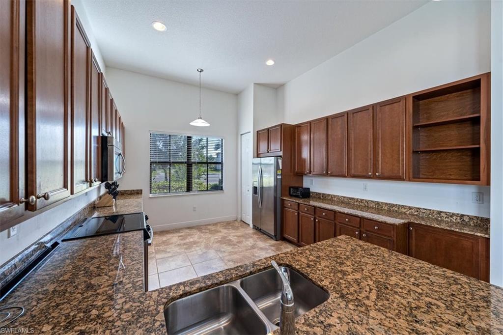 MAPLE RIDGE - Residential