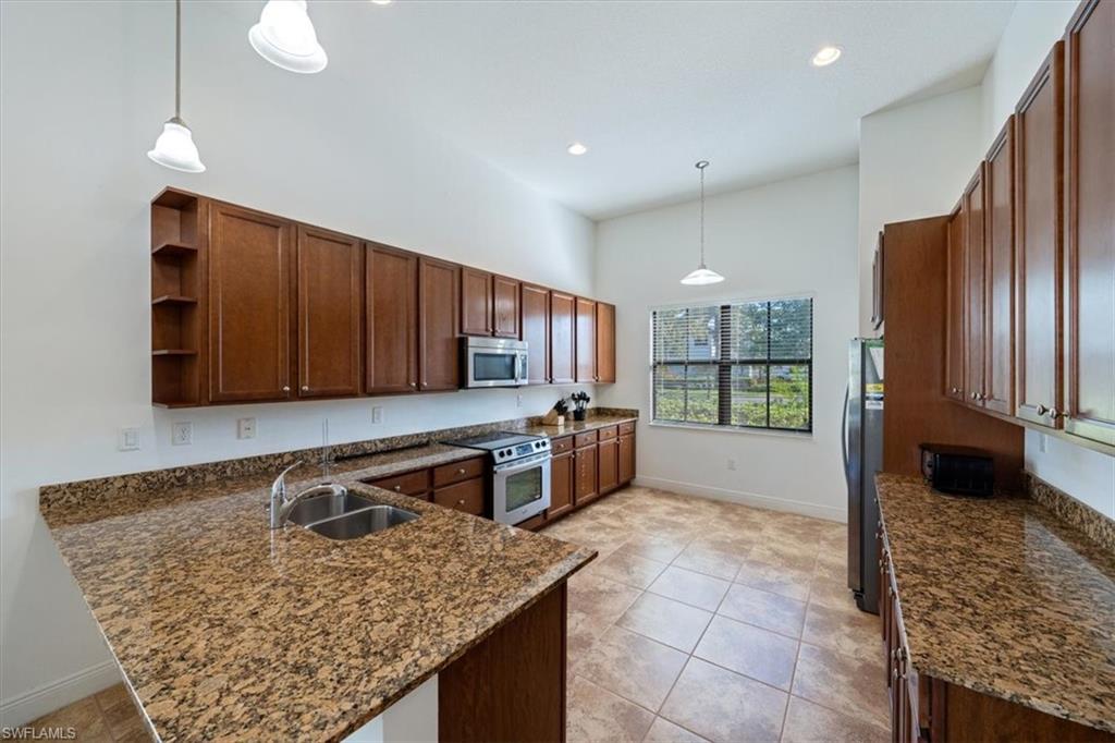 MAPLE RIDGE - Residential