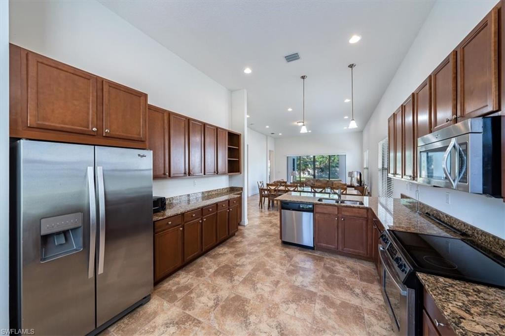 MAPLE RIDGE - Residential