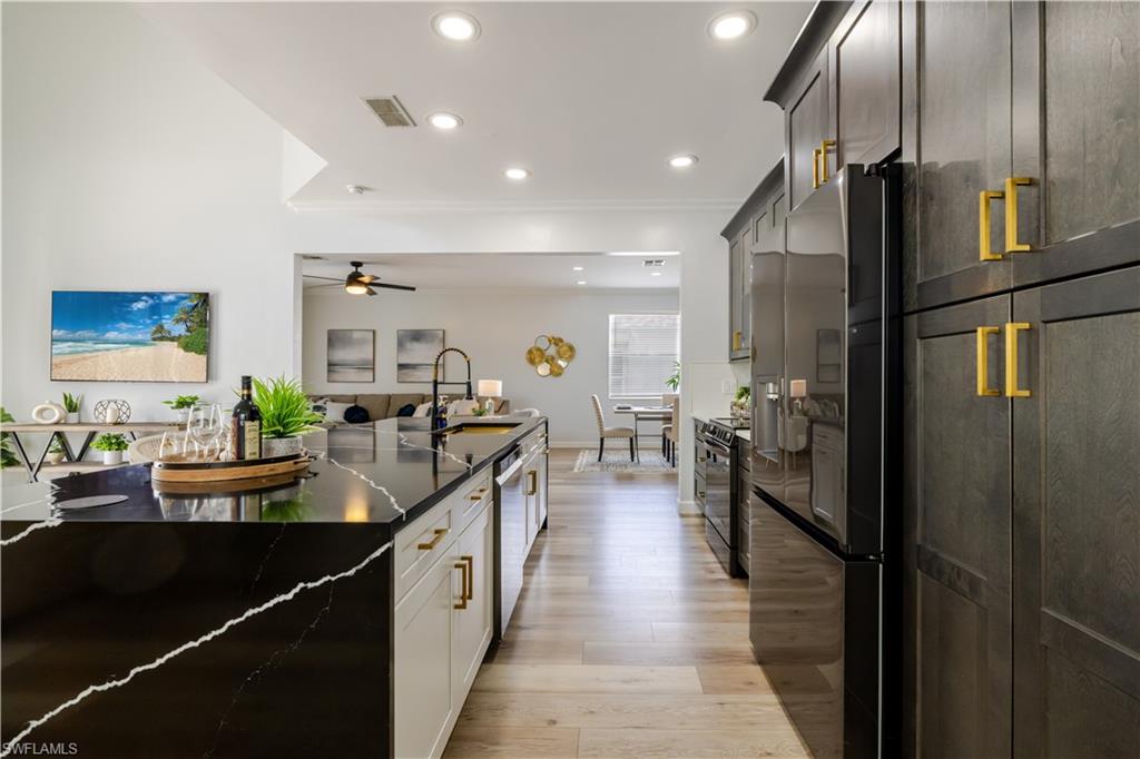 STONEYBROOK - Residential