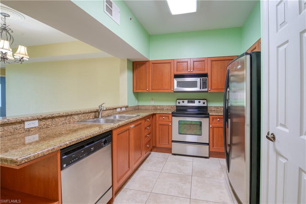 20221 Estero Gardens CIR 107