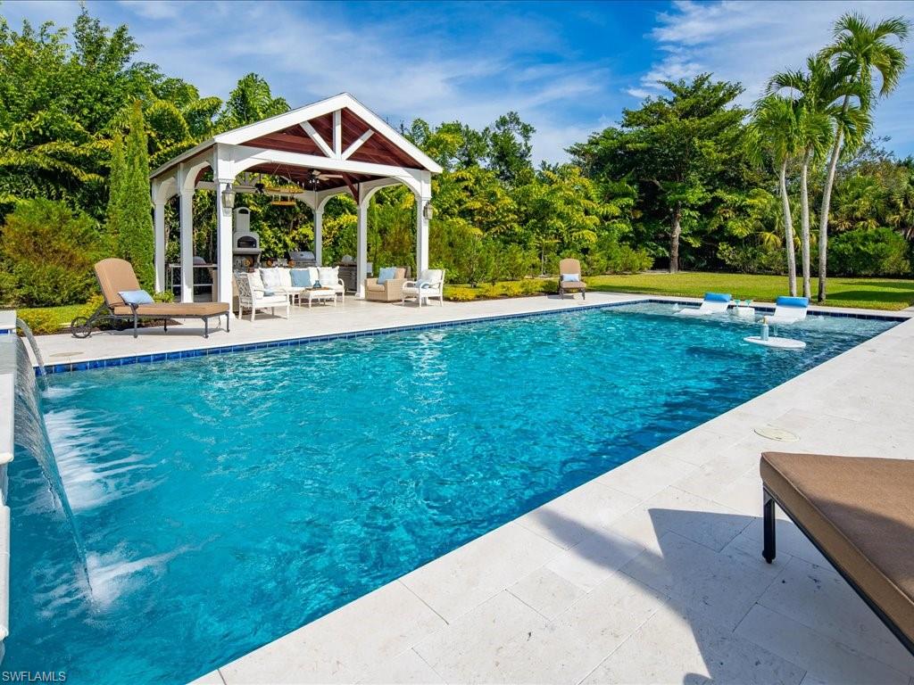 PINE RIDGE - Residential