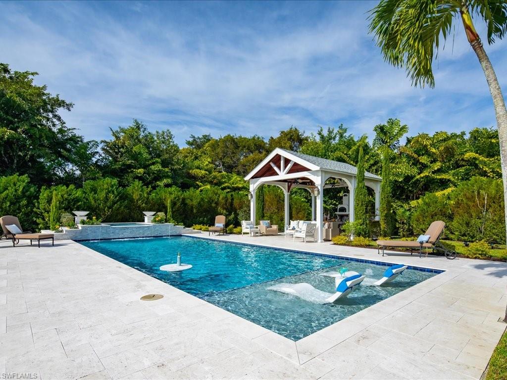 PINE RIDGE - Residential