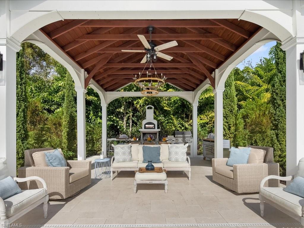 PINE RIDGE - Residential