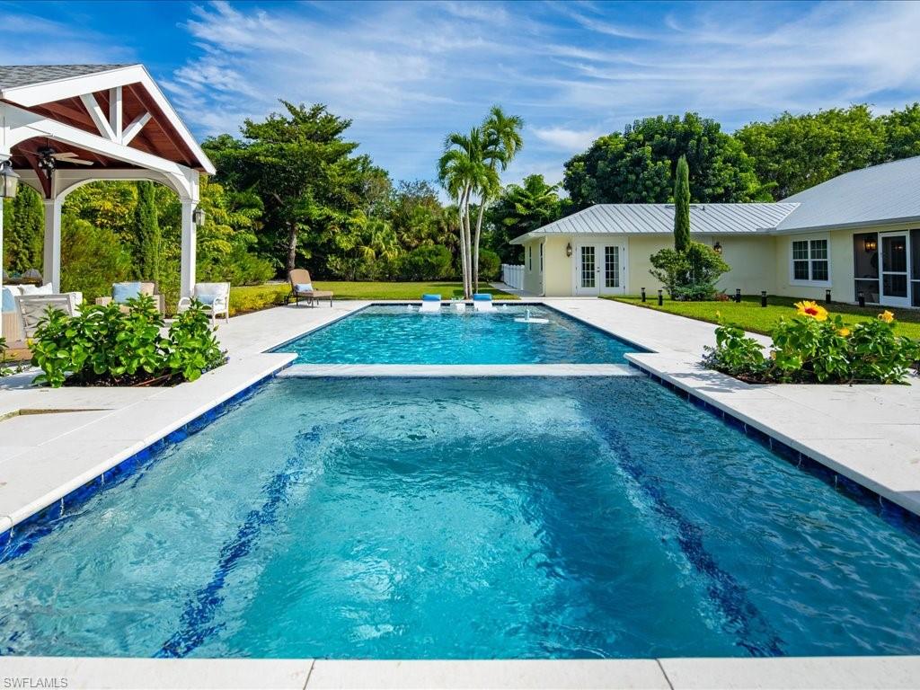 PINE RIDGE - Residential