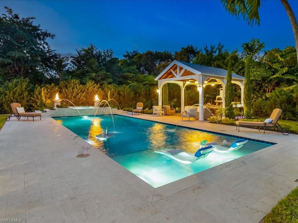 Photo of 624 Ridge DR, NAPLES, FL 34108 (MLS # 225083611)