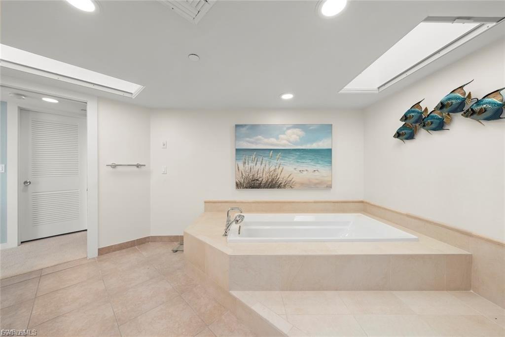 LANDS ENDS VILLAGE CONDO - Residential