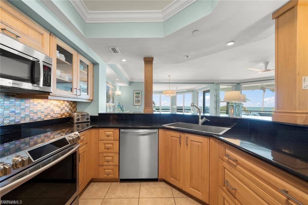 LANDS ENDS VILLAGE CONDO - Residential