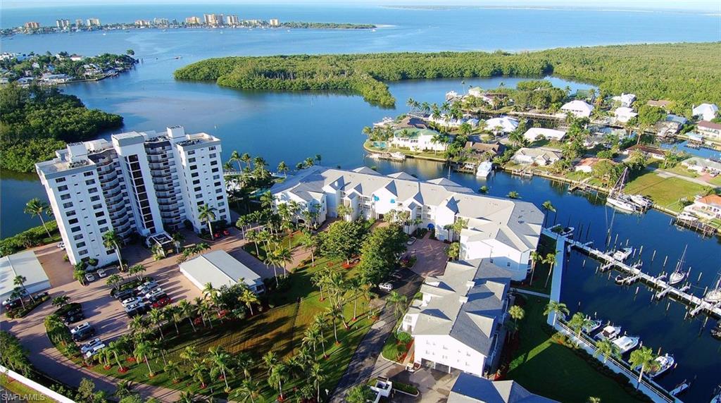 BOARDWALK CAPER - Residential