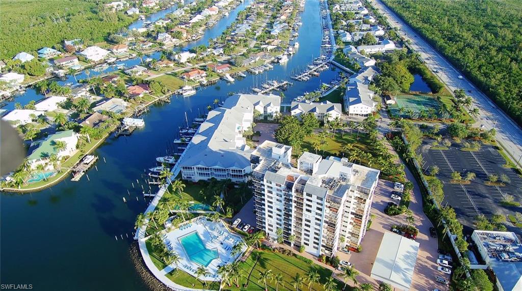 BOARDWALK CAPER - Residential