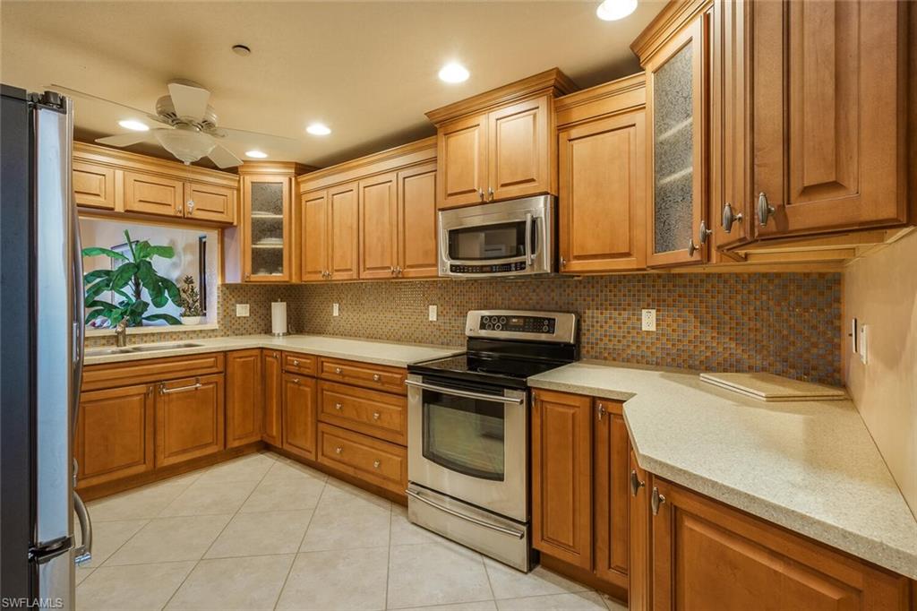 BOARDWALK CAPER - Residential