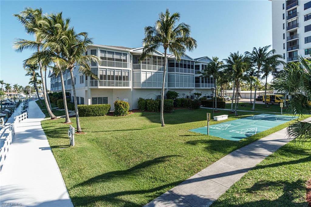 BOARDWALK CAPER - Residential