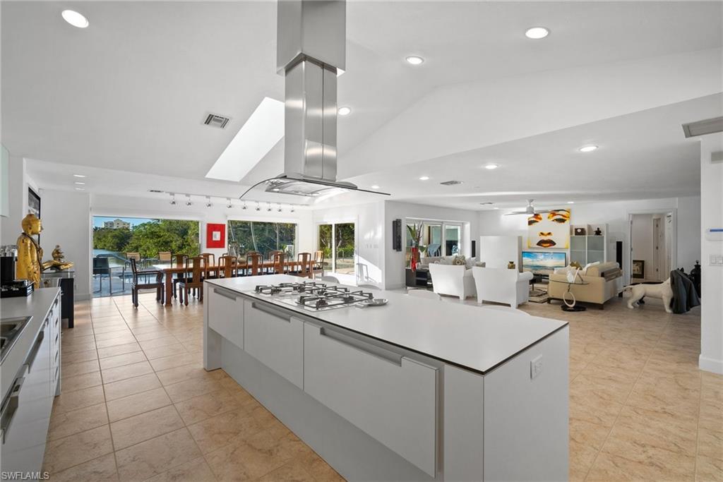 PARK SHORE - Residential