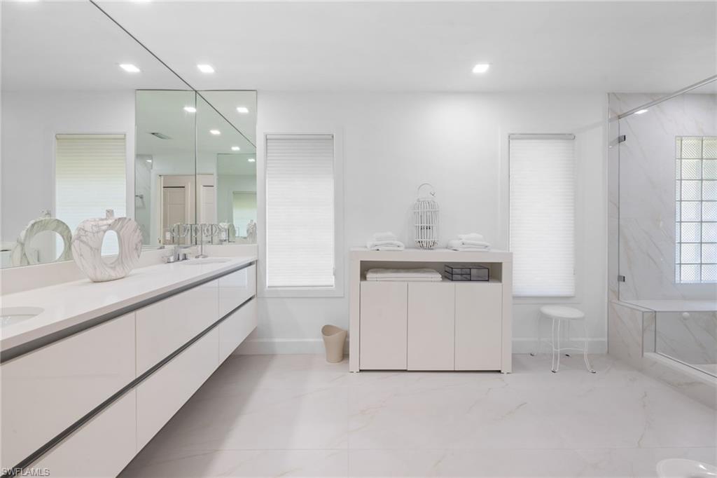 PARK SHORE - Residential