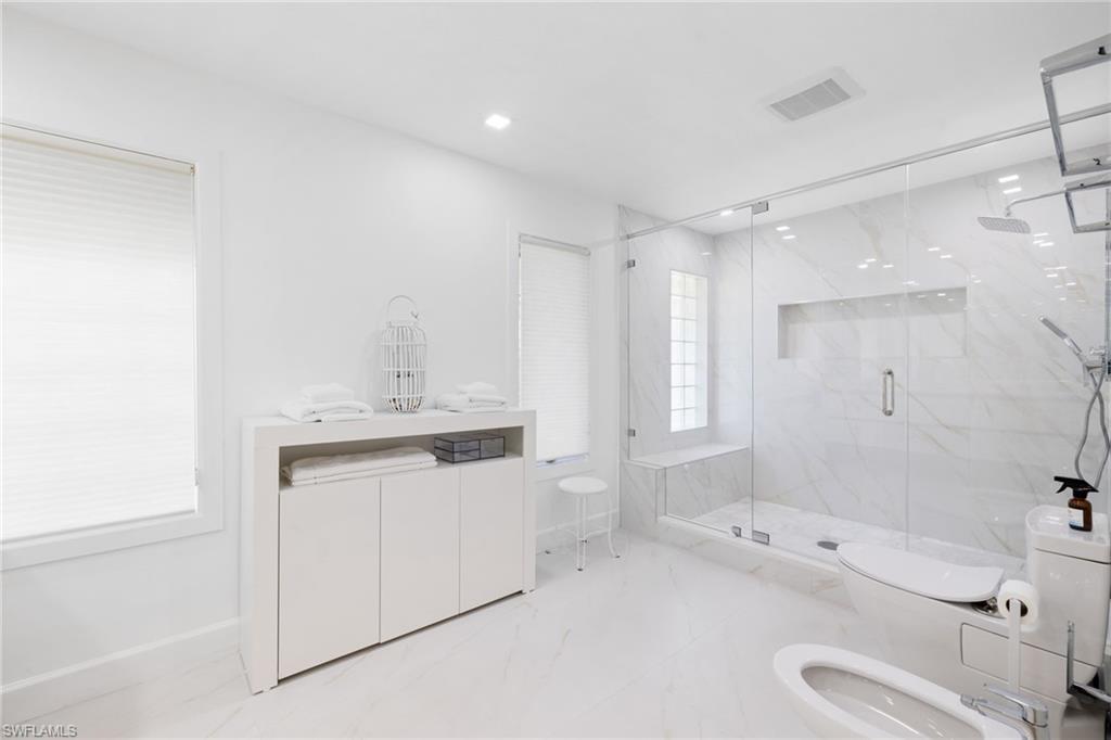 PARK SHORE - Residential