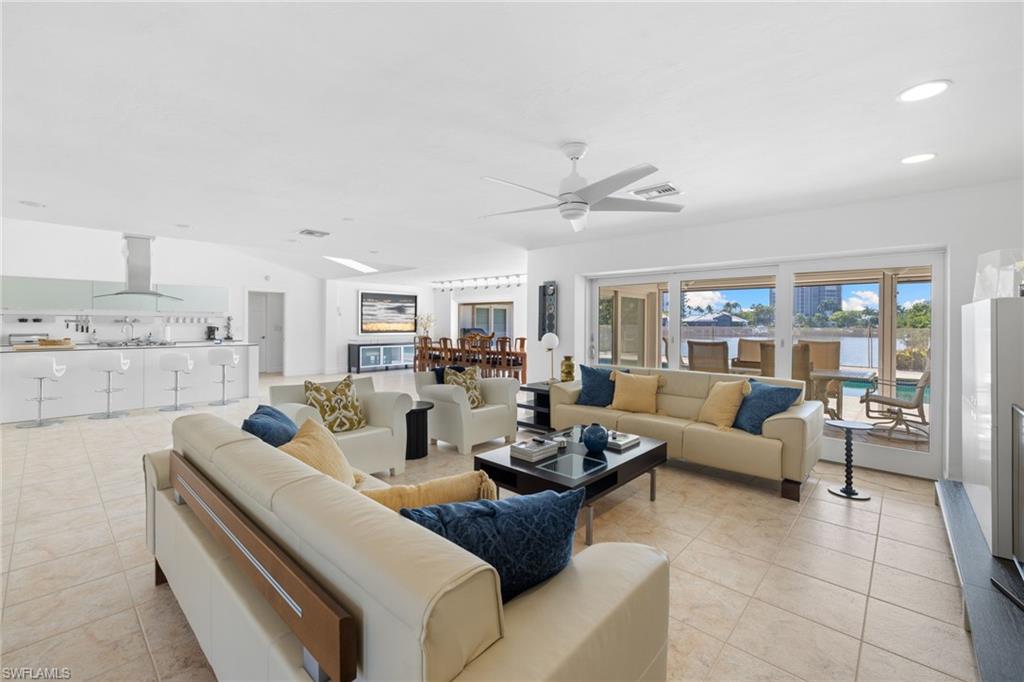 PARK SHORE - Residential