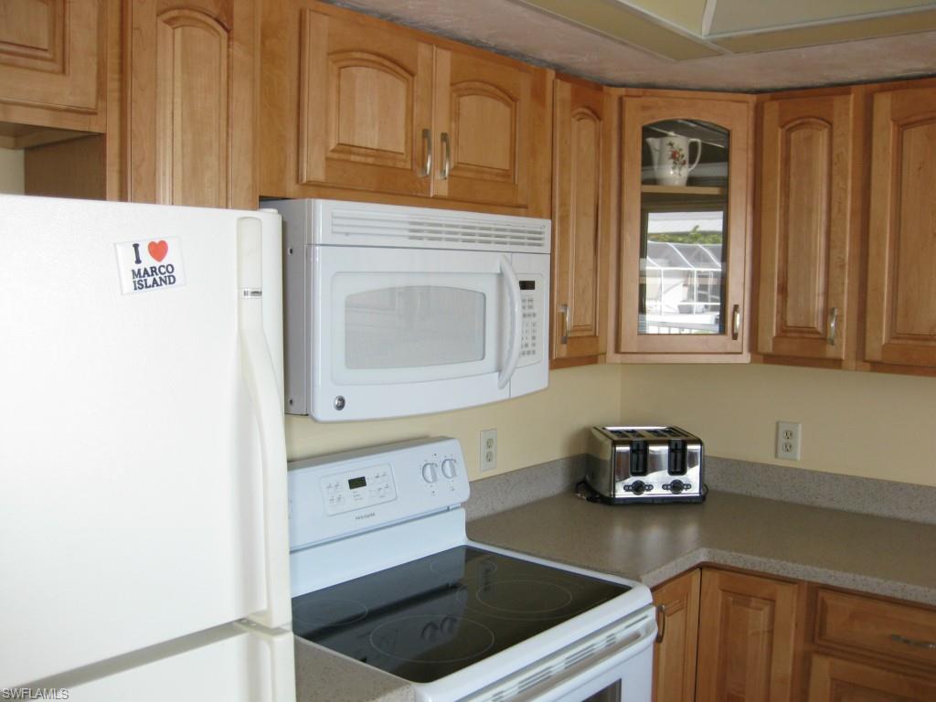 MARCO BEACH - Residential