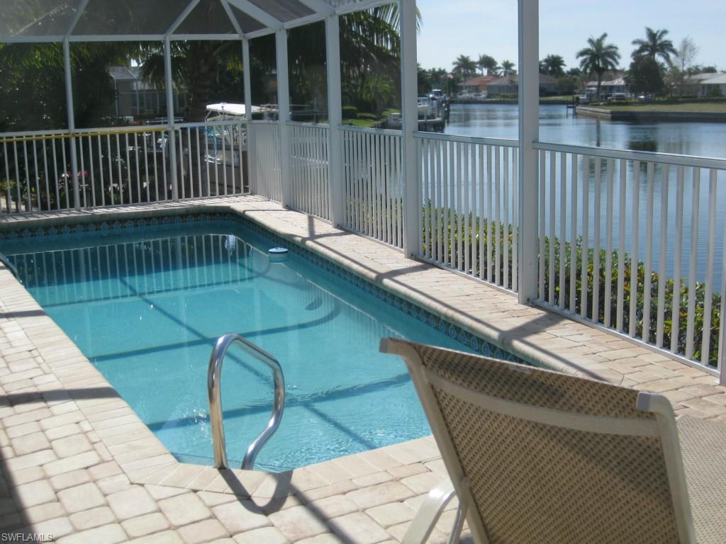 MARCO BEACH - Residential