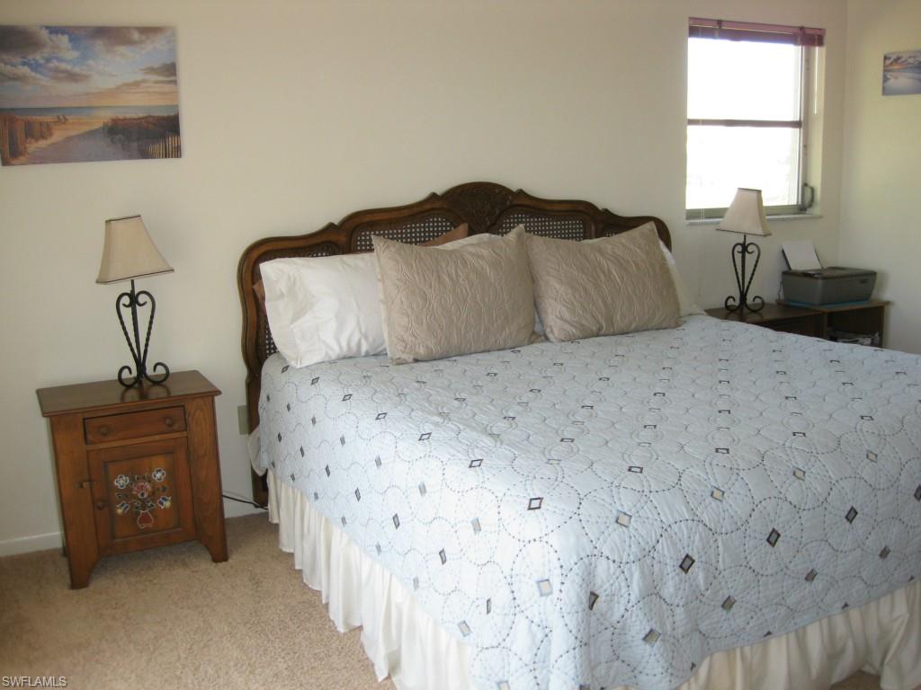 MARCO BEACH - Residential