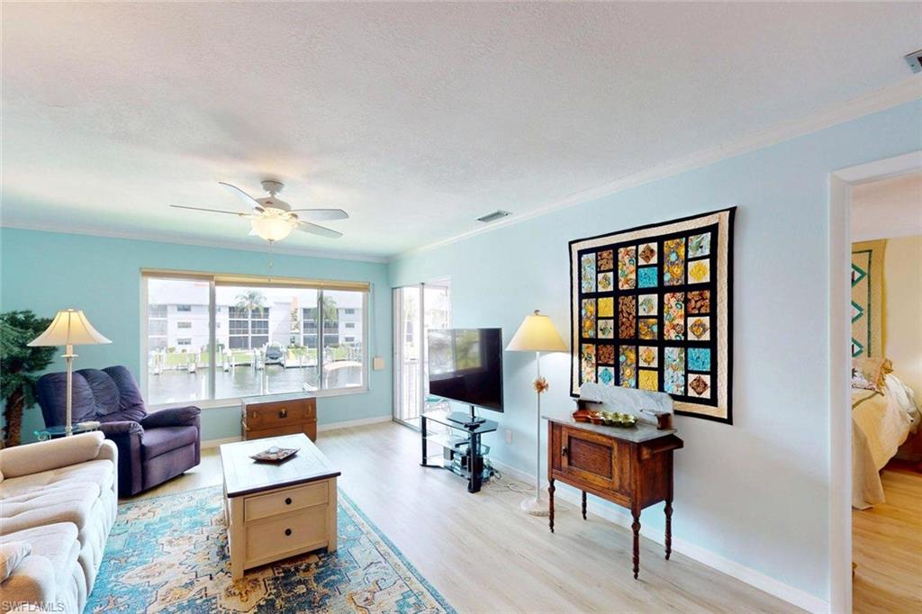 COMMODORE CONDO - Residential