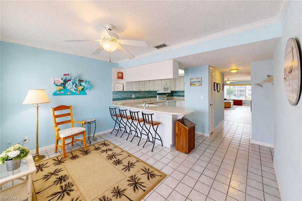 COMMODORE CONDO - Residential