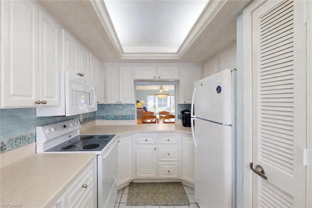 COMMODORE CONDO - Residential