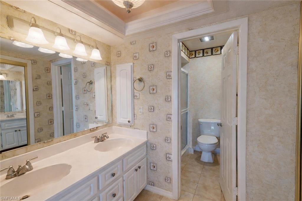 COMMODORE CONDO - Residential