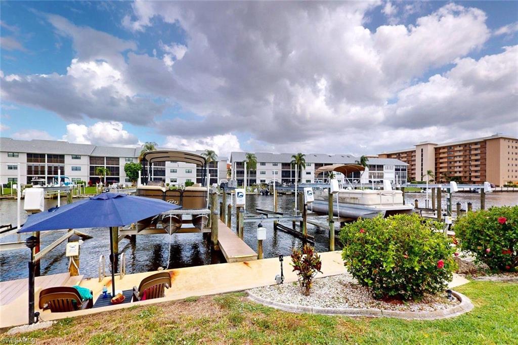 COMMODORE CONDO - Residential