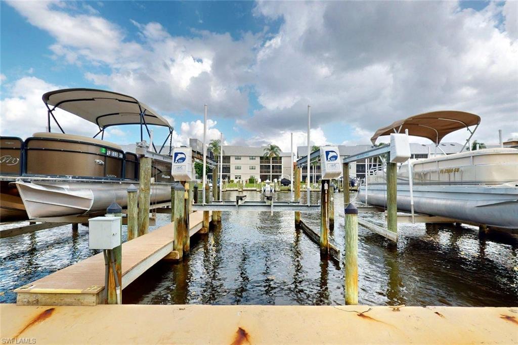 COMMODORE CONDO - Residential