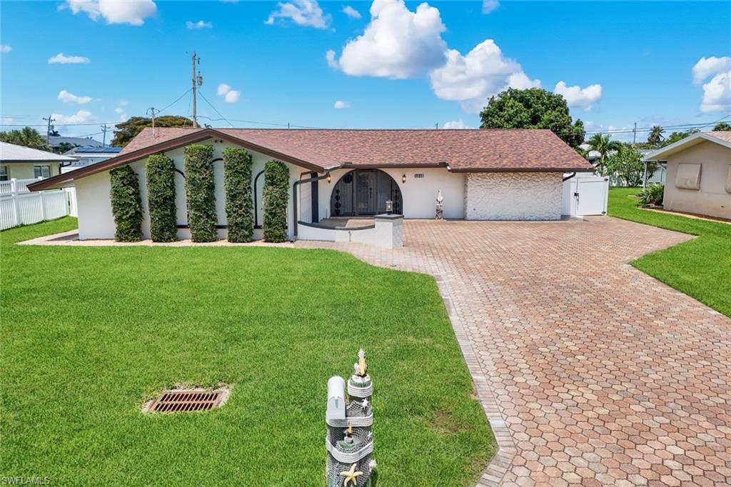 CAPE CORAL - Residential