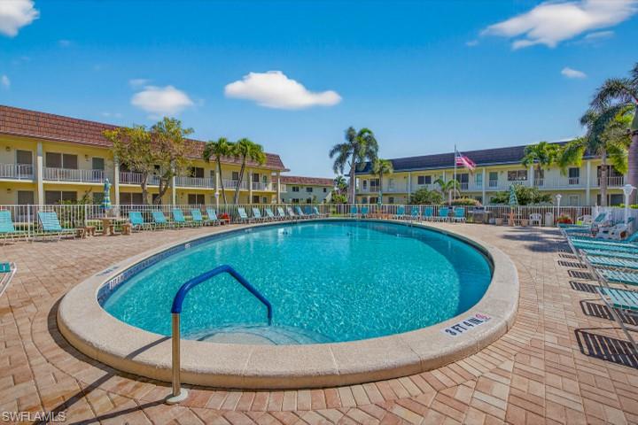 SOUTHWINDS APTS OF MARCO ISLAND - Residential