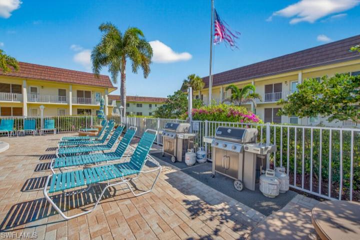 SOUTHWINDS APTS OF MARCO ISLAND - Residential
